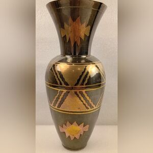 Elegant Black and Gold Vase